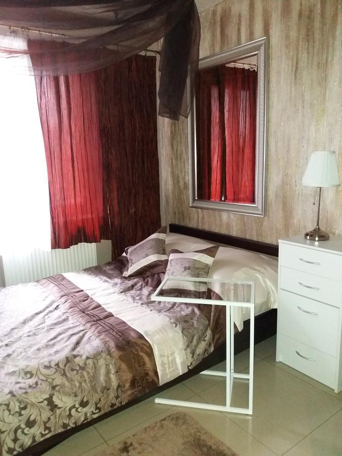 Lawendowy Hostel Cracovie Extérieur photo