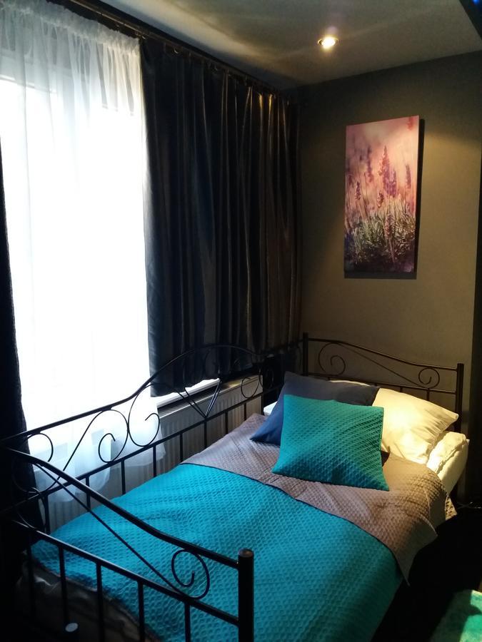 Lawendowy Hostel Cracovie Extérieur photo