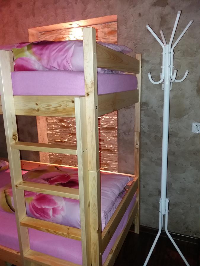 Lawendowy Hostel Cracovie Extérieur photo