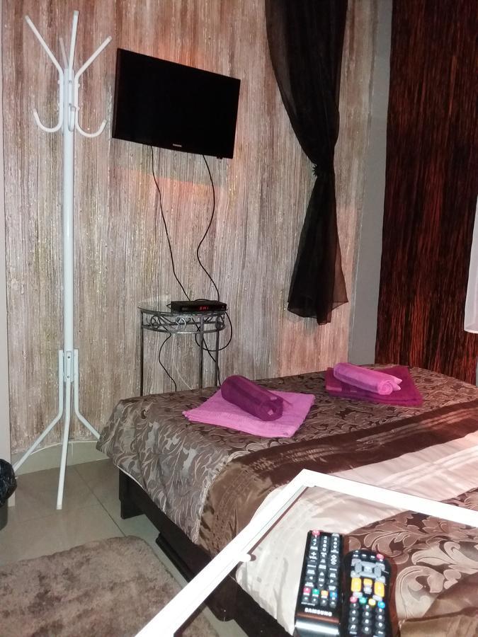 Lawendowy Hostel Cracovie Extérieur photo